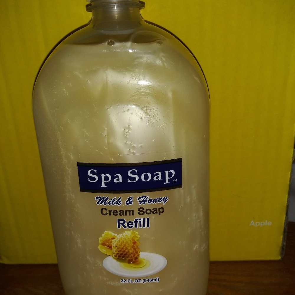 Spa Soap Milk and Honey 32 fl oz Bottle New